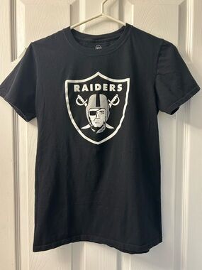 Classic Las Vegas Raiders graphic tee by 47 Brand 🖤🏈